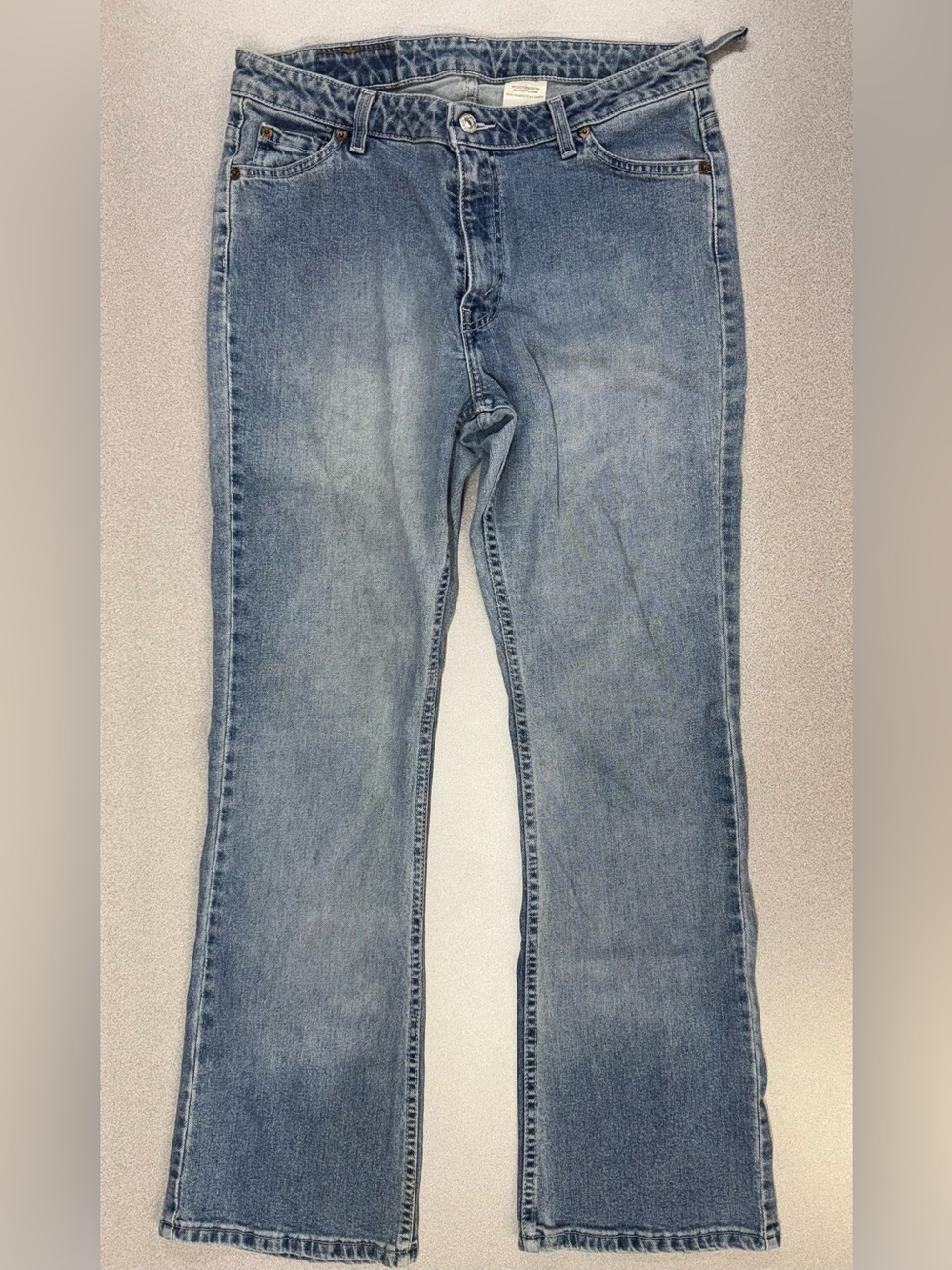 Vintage Levi’s Light Wash Straight Leg Jeans Distressed Made in Canada Red Tab